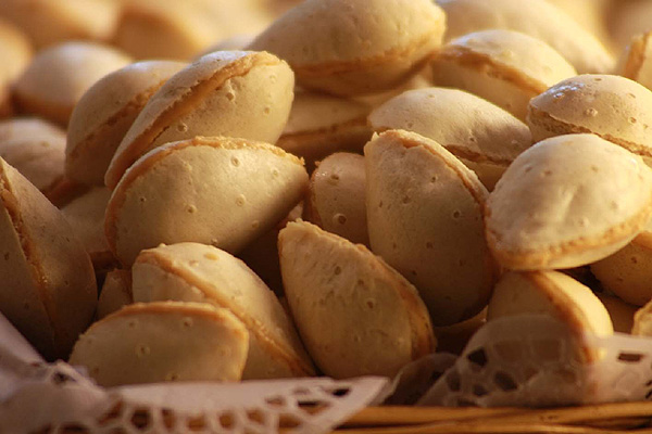 Almendras Rellenas