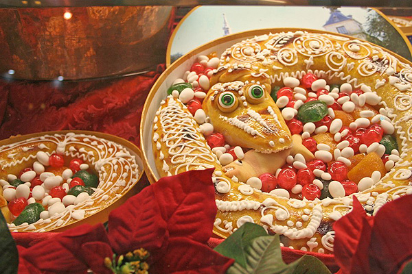 Anguila de Mazapan - Caja de 35 cm.