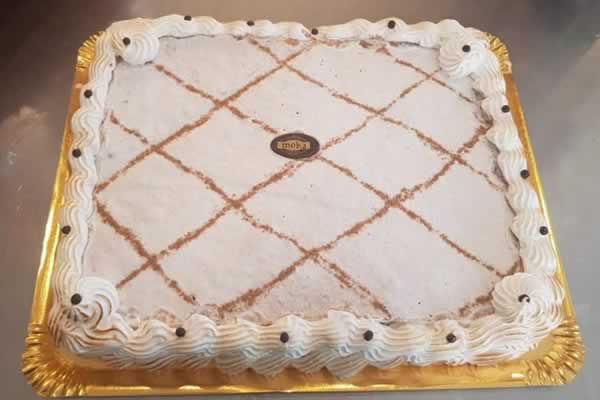 Tarta  Milhoja de Crema y Merengue