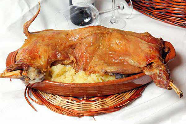 Cabrito Lechal al horno